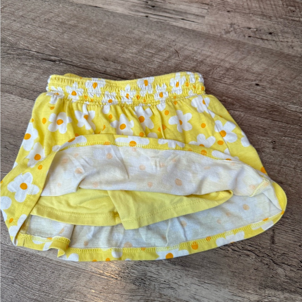 Cat & Jack Bright Yellow Skort with White Flowers